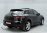 Porsche Macan Jeep